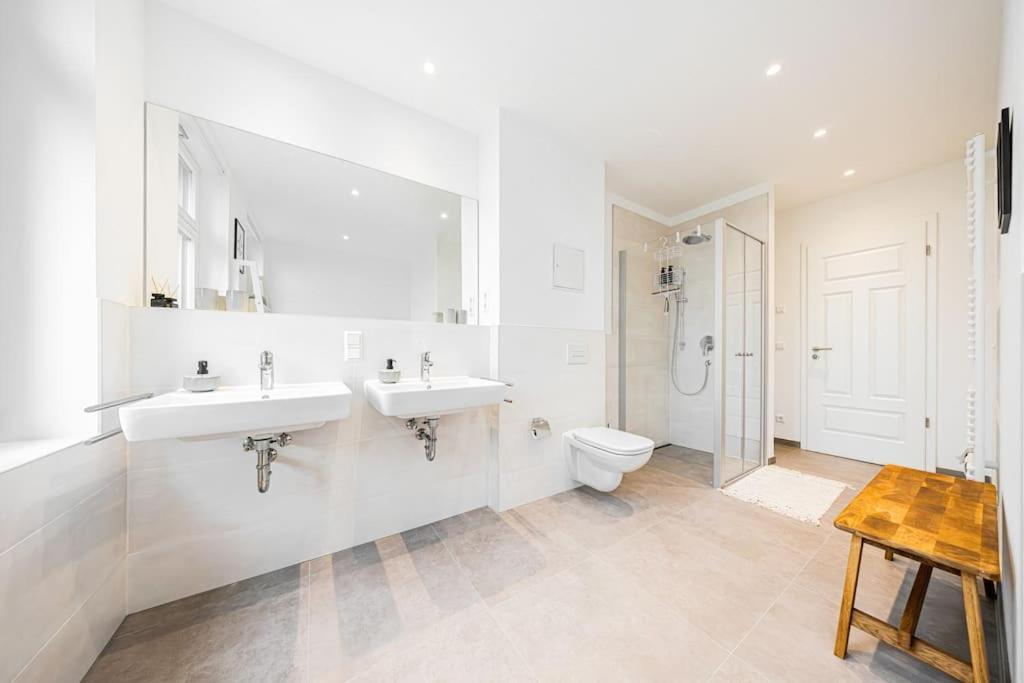 Stylisches Zentrales City-Apartment Mit 2 Balkonen Leipzig Eksteriør billede