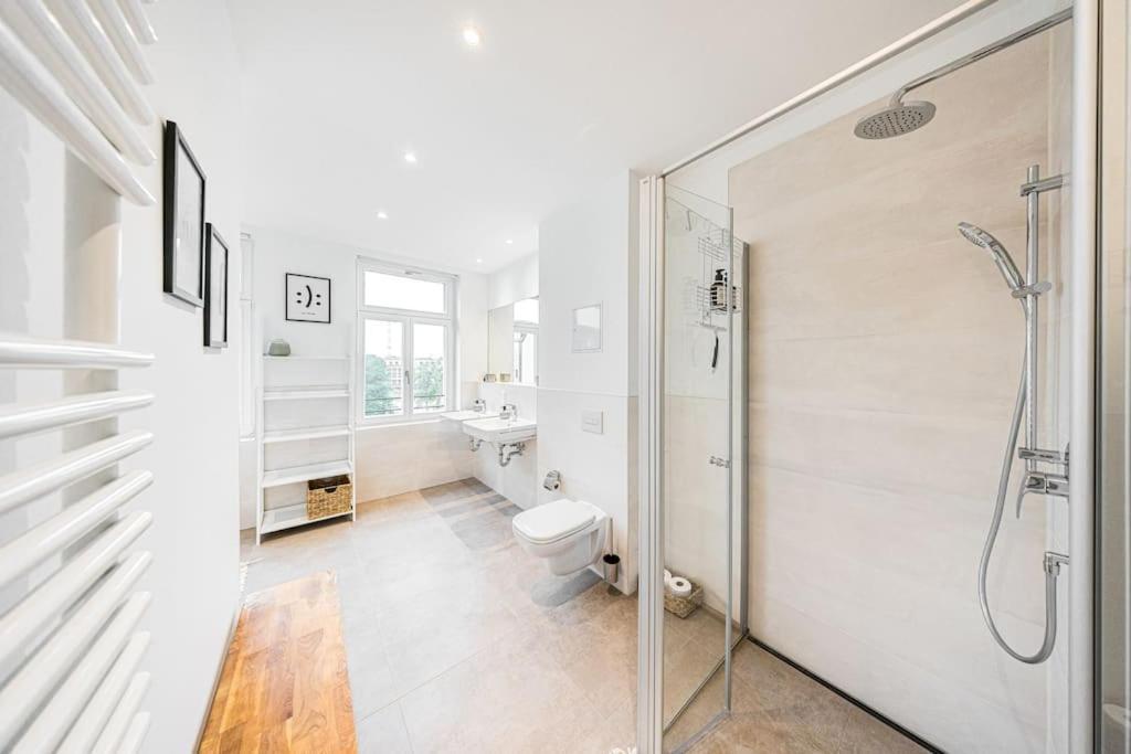 Stylisches Zentrales City-Apartment Mit 2 Balkonen Leipzig Eksteriør billede