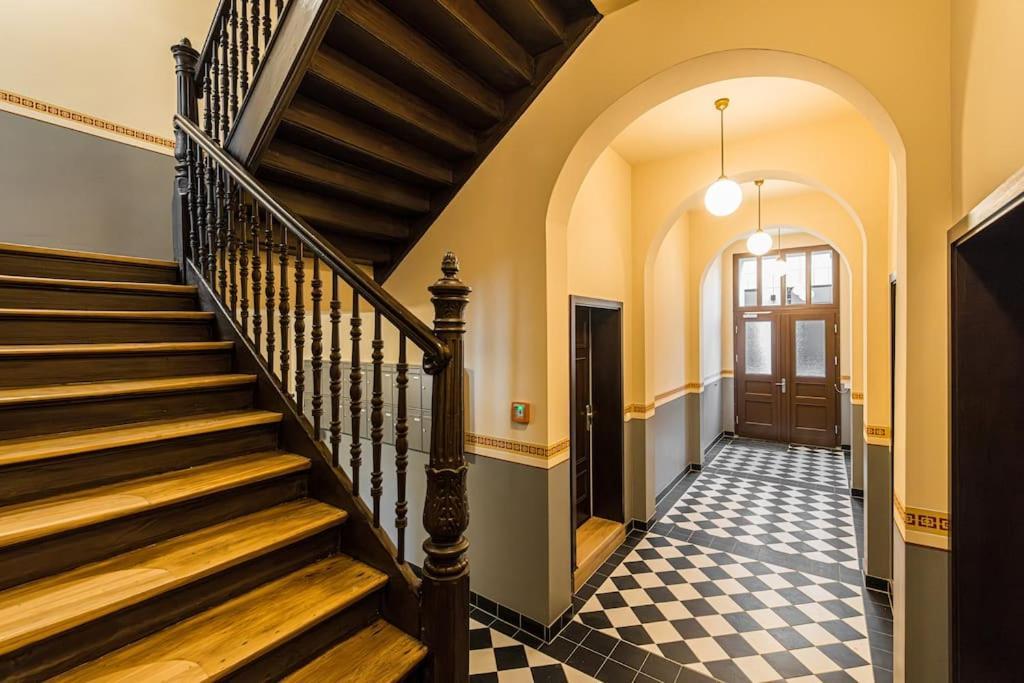 Stylisches Zentrales City-Apartment Mit 2 Balkonen Leipzig Eksteriør billede